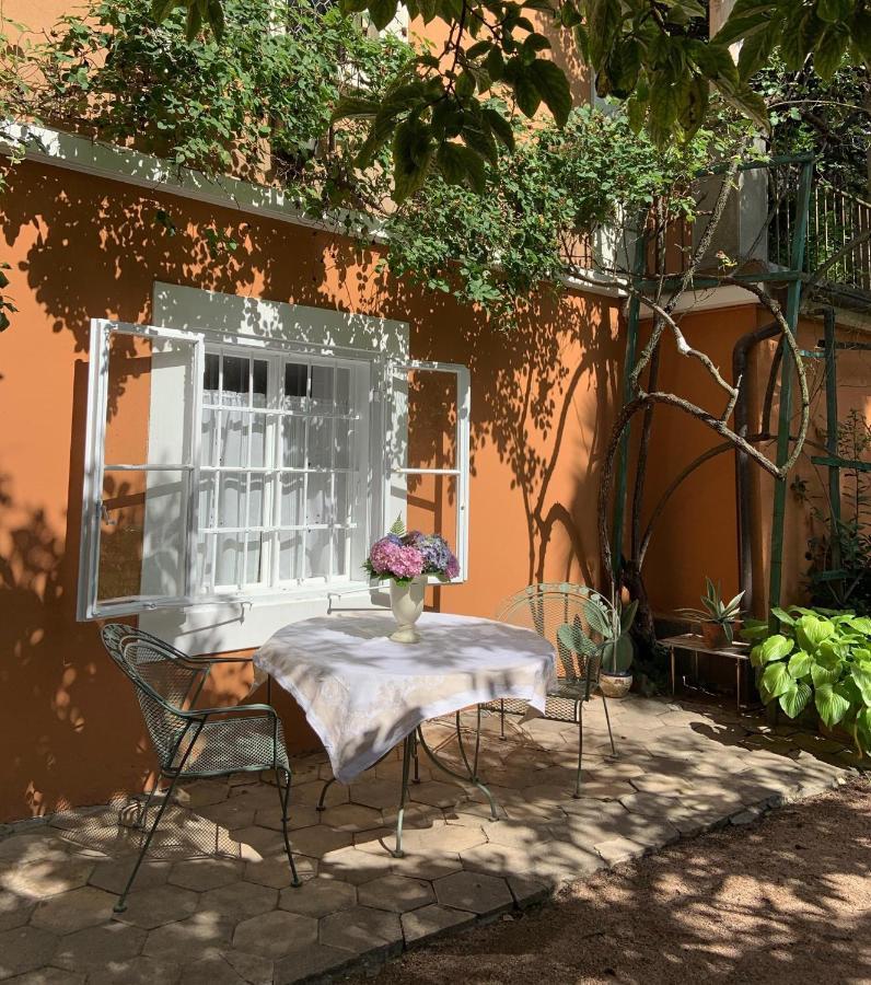 Cozy Apartment In A Historic Villa Merano Exterior foto