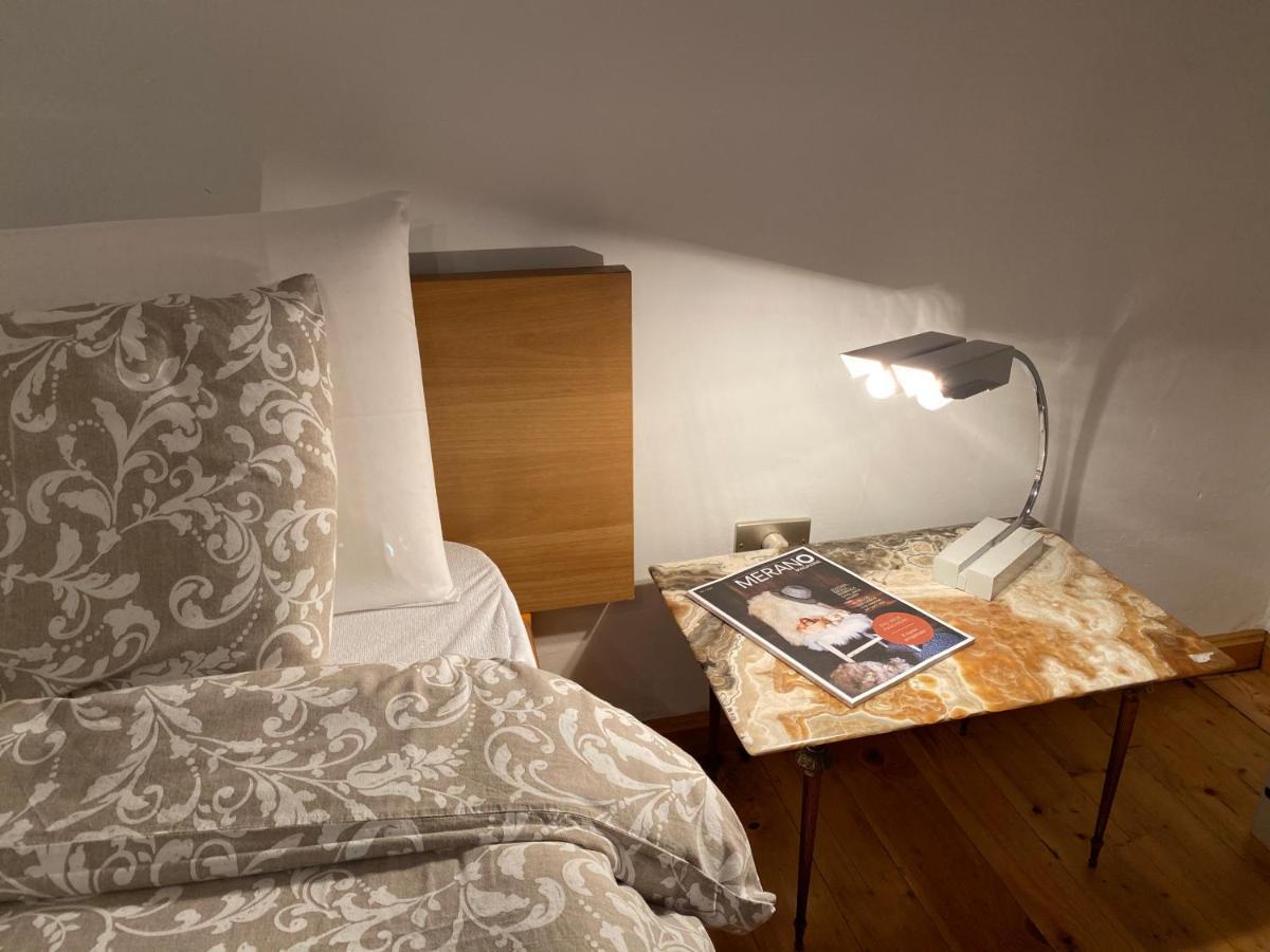 Cozy Apartment In A Historic Villa Merano Exterior foto